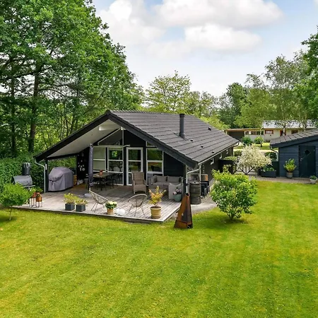 Holiday home 5 Star In Oksbol (Syddanmark)