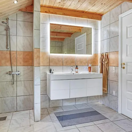 5 Star In Holiday home